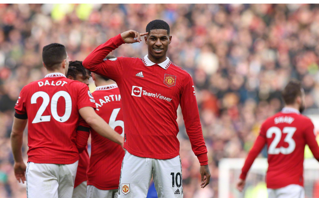 伍中脱颖而 伍中脱颖而